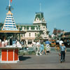 Disneyland Town Square, 1956