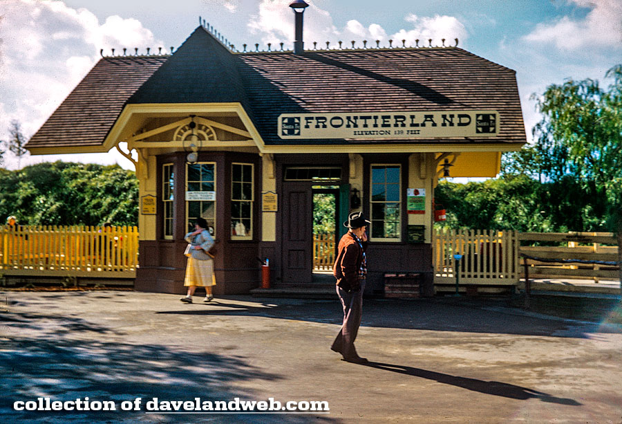 Walt Disney World Railroad - Frontierland