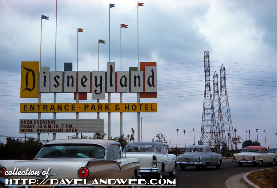 Davelandblog: Old School Disneyland Primer